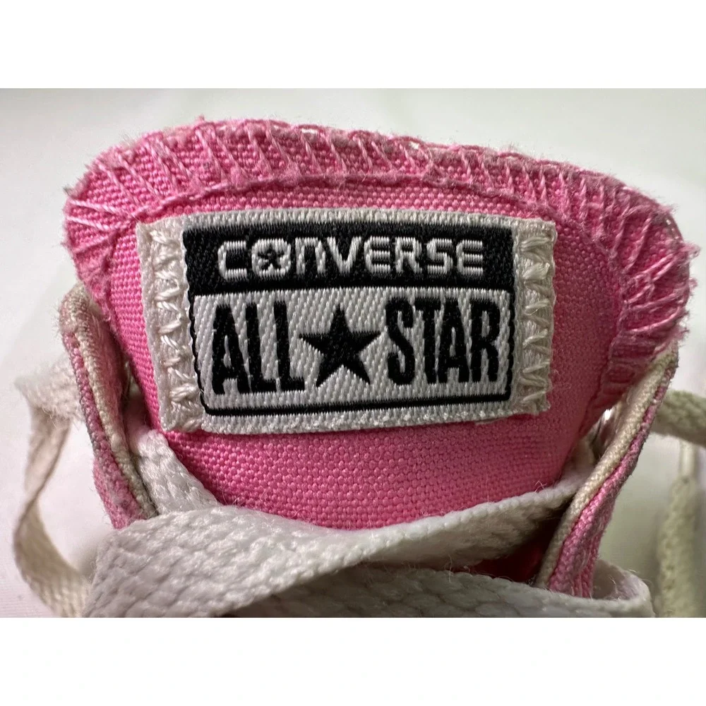 Converse step into